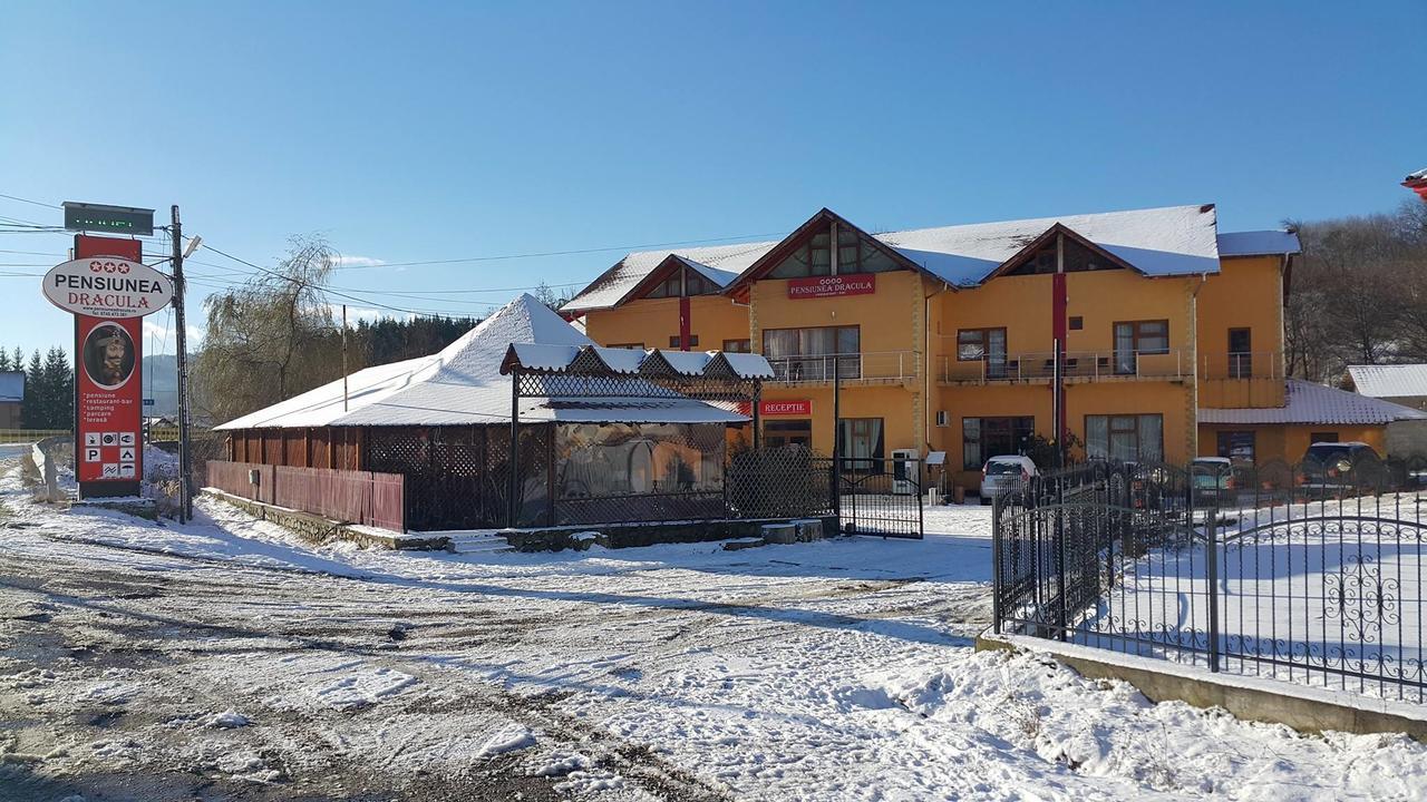 Pensiunea Dracula & Spa Capatineni-Ungureni Exterior photo